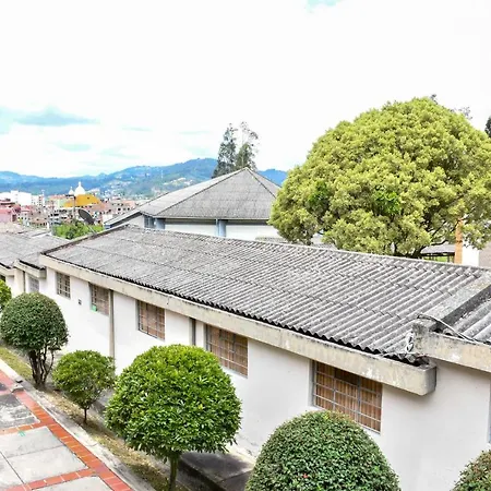 Hotel Villa Vianney Paipa Exterior photo