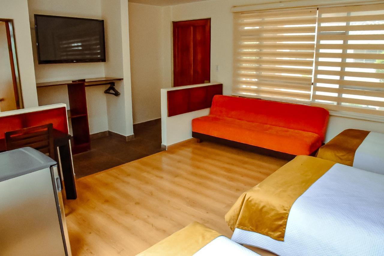 Vianney Hotel *